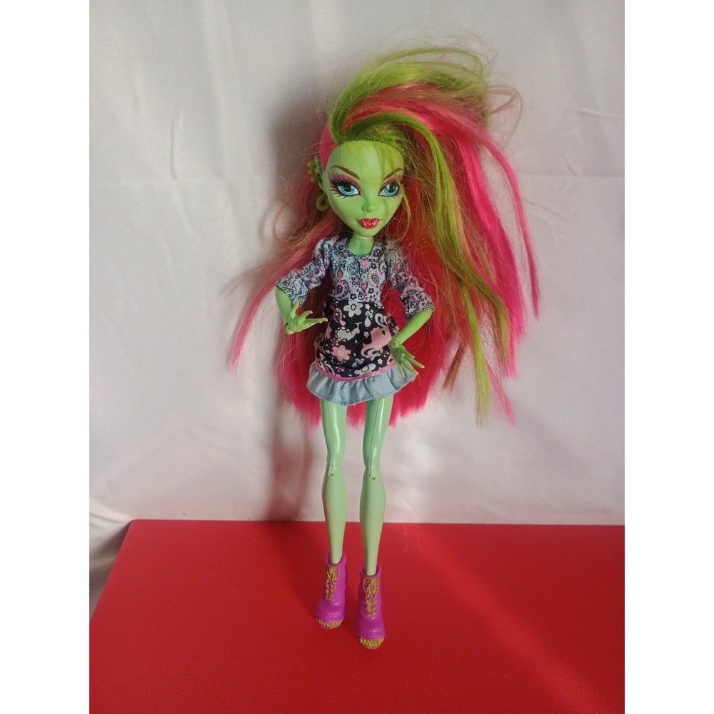 Monster High Venus McFlytrap First Wave Dollar Toy Figure